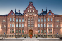 28/66