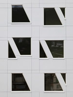 29/61